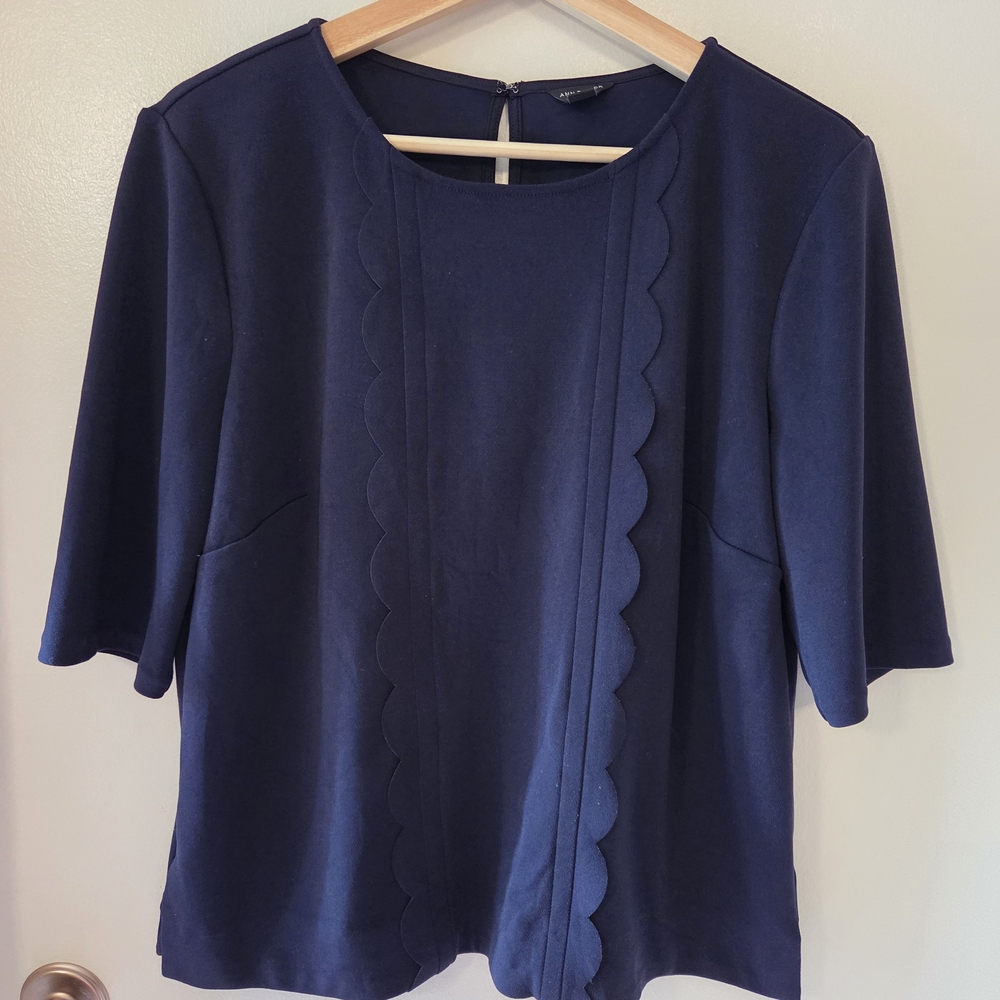 Ann Taylor Navy Scallop Detail Blouse L